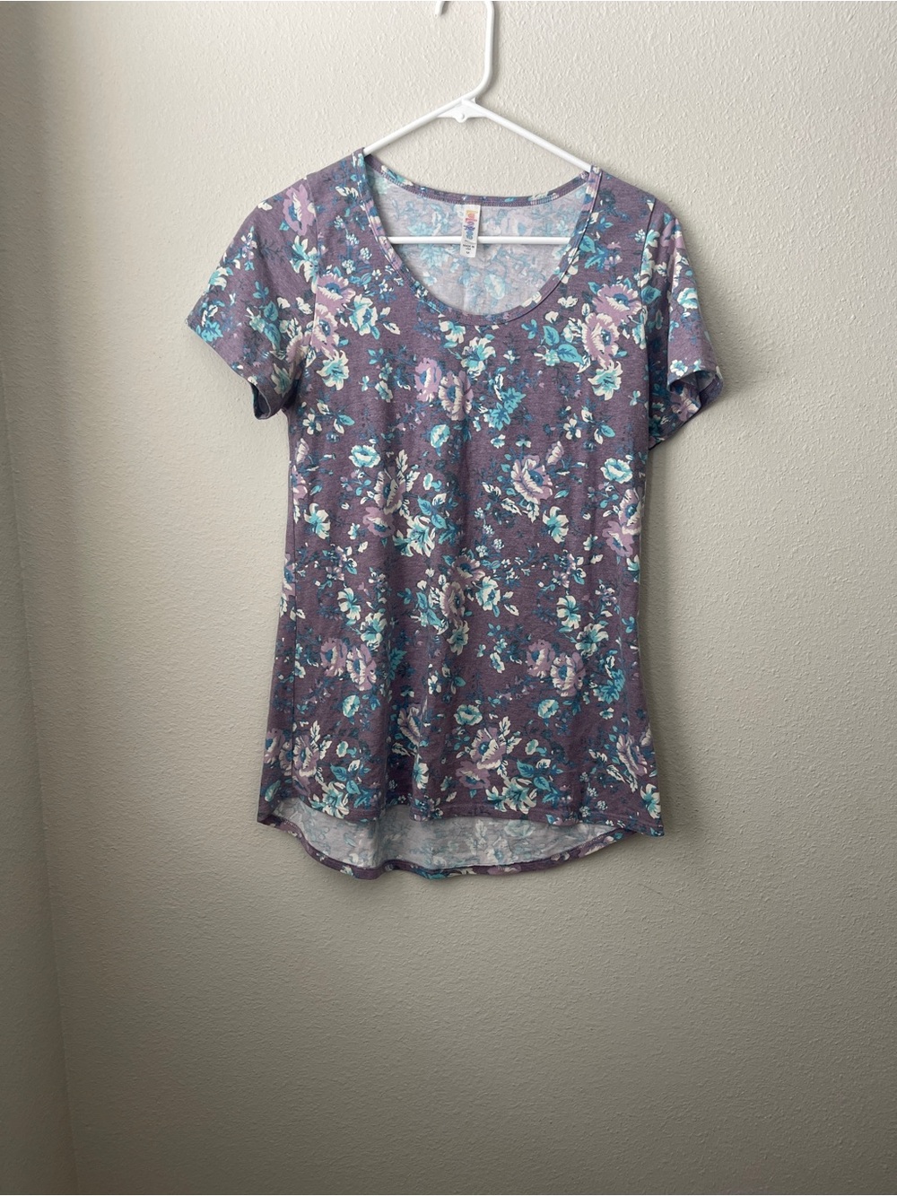 LuLaRoe Purple Floral Scoop Neck Tee with Teal Accents